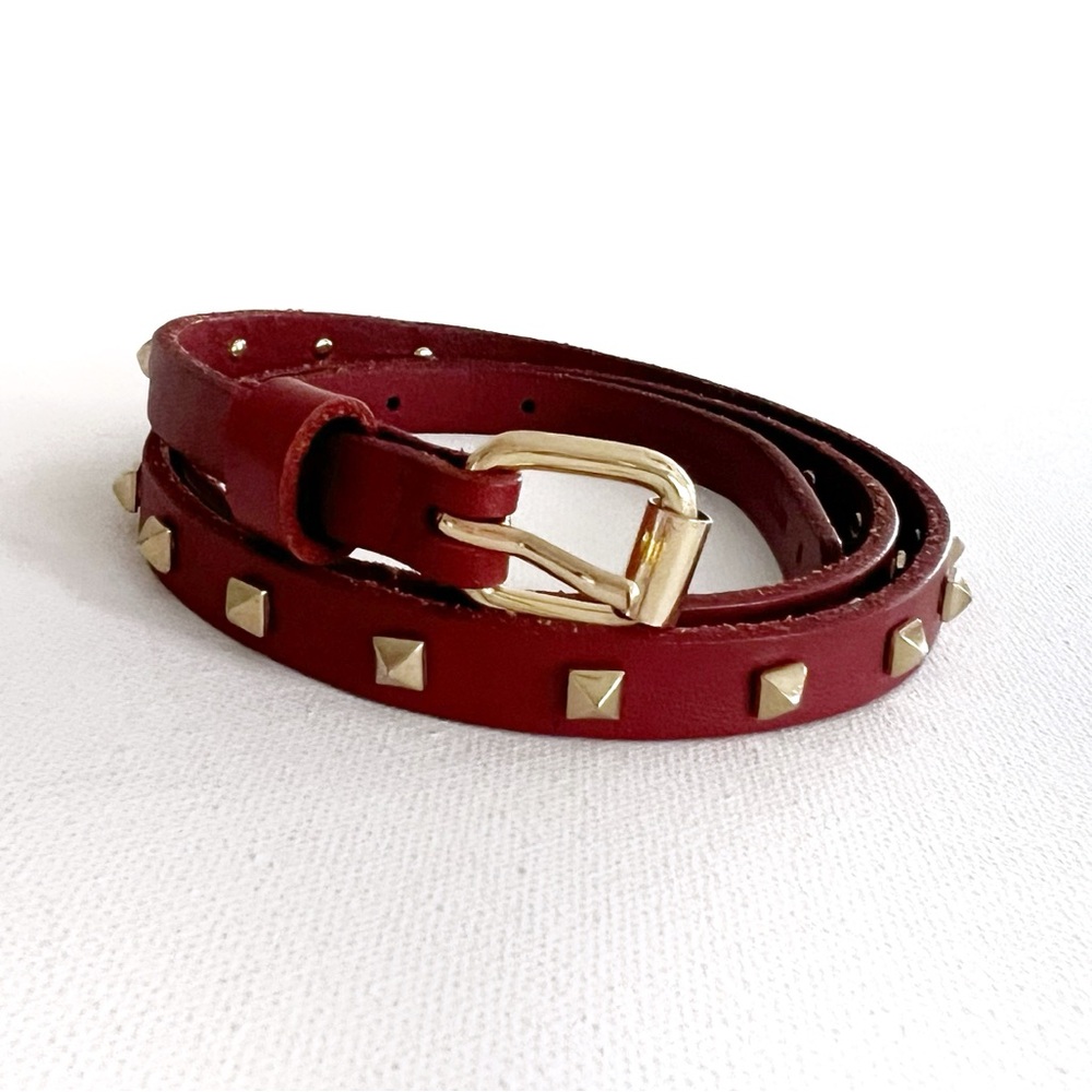 Club Monaco Sandy Stud Skinny Belt in Red Size Small